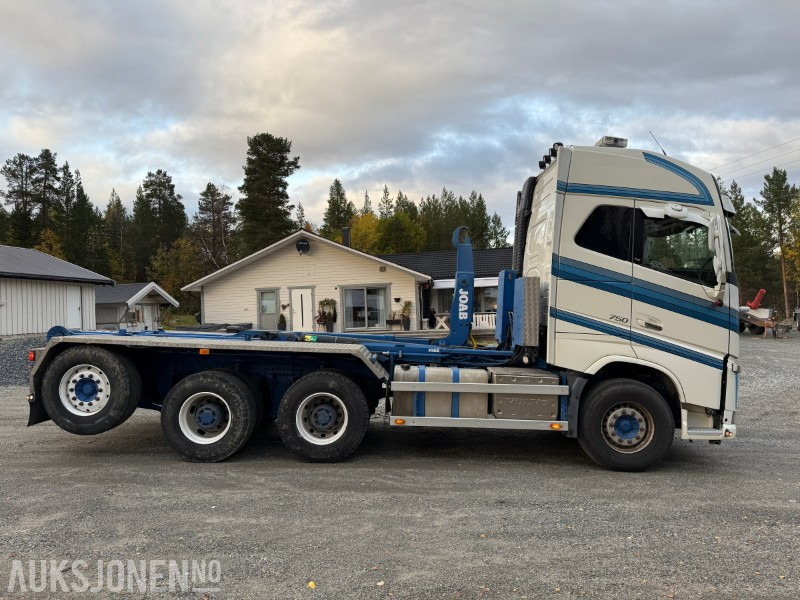 2013 Volvo FH16 750 8X4 - 430 000km - Krokbil - Kran hydraulikk - Brøyteplate - Haakarmsysteem vrachtwagen: afbeelding 4 2013 Volvo FH16 750 8X4 - 430 000km - Krokbil - Kran hydraulikk - Brøyteplate - Haakarmsysteem vrachtwagen: afbeelding 4