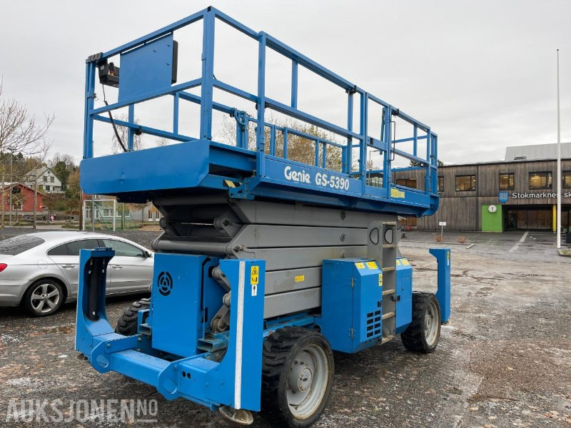 2014 Genie GS 5390 Sakselift med 1904 timer - Hoogwerker: afbeelding 4 2014 Genie GS 5390 Sakselift med 1904 timer - Hoogwerker: afbeelding 4