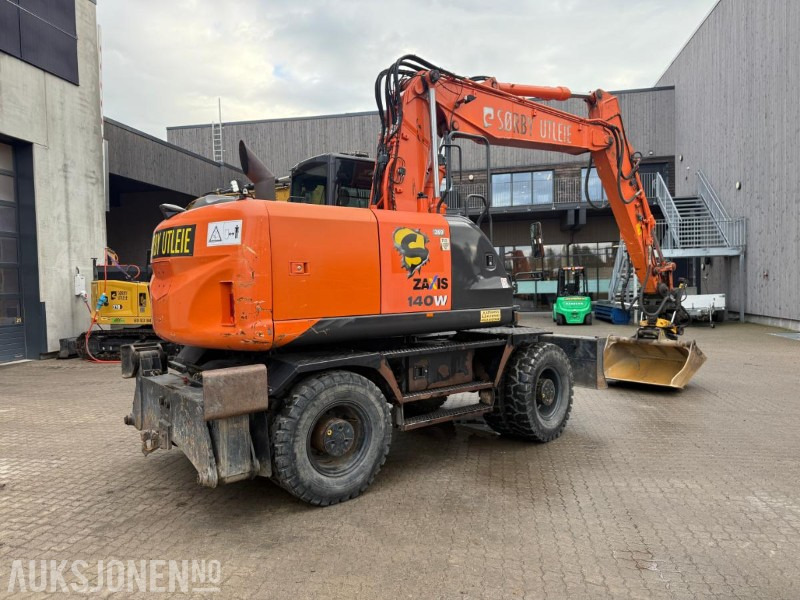 2014 Hitachi Zaxis 140W HJULGRAVER ENGCON TILTROTATOR SERVICEHISTORIKK SENTRALSMØRING. - Graafmachine: afbeelding 5 2014 Hitachi Zaxis 140W HJULGRAVER ENGCON TILTROTATOR SERVICEHISTORIKK SENTRALSMØRING. - Graafmachine: afbeelding 5