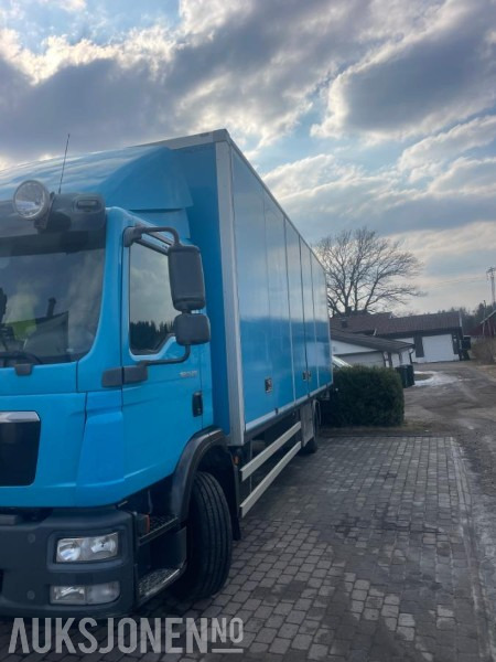 2014 MAN TGM lastebil/skapbil - Full sideåpning - Plass til 18 paller 2014 MAN TGM lastebil, blå, med 385 000 km - Bakwagen: afbeelding 5 2014 MAN TGM lastebil/skapbil - Full sideåpning - Plass til 18 paller 2014 MAN TGM lastebil, blå, med 385 000 km - Bakwagen: afbeelding 5