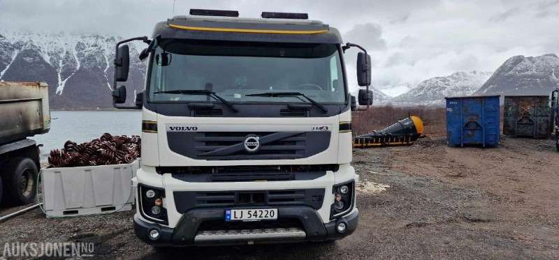 2014 Volvo FMX * Krokløft * 275076 km * Godkjent som skolebil * Eu godkjent til 25.08.2025 - Haakarmsysteem vrachtwagen: afbeelding 3 2014 Volvo FMX * Krokløft * 275076 km * Godkjent som skolebil * Eu godkjent til 25.08.2025 - Haakarmsysteem vrachtwagen: afbeelding 3
