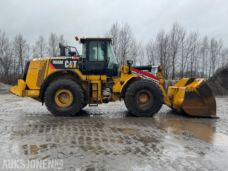 2015 CAT 966M FOREST MACHINE HJULLASTER, VEKT, SENTRALSMØRING, FULL SERVICEHISTORIKK, SKUFFE - Wiellader: afbeelding 4 2015 CAT 966M FOREST MACHINE HJULLASTER, VEKT, SENTRALSMØRING, FULL SERVICEHISTORIKK, SKUFFE - Wiellader: afbeelding 4
