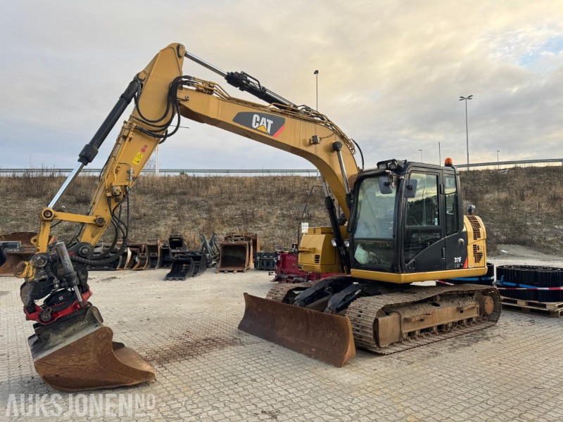 2015 Cat 311F GRAVEMASKIN, ROTOTILT, PUSSESKUFFE, SENTRALSMØRING - Graafmachine: afbeelding 1 2015 Cat 311F GRAVEMASKIN, ROTOTILT, PUSSESKUFFE, SENTRALSMØRING - Graafmachine: afbeelding 1