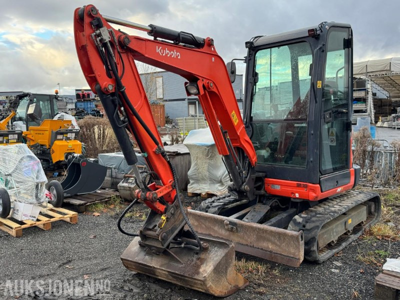 2015 Kubota U27-4 minigraver med skuffe / 1611 timer - Minigraafmachine: afbeelding 2 2015 Kubota U27-4 minigraver med skuffe / 1611 timer - Minigraafmachine: afbeelding 2