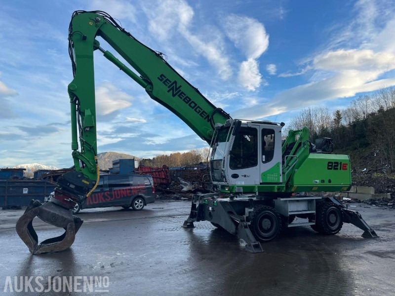 2015 Sennebogen 821M Hjulgraver med hevbar hytte, roterende sorterings klype, leveres med ny sertifisering - Graafmachine: afbeelding 2 2015 Sennebogen 821M Hjulgraver med hevbar hytte, roterende sorterings klype, leveres med ny sertifisering - Graafmachine: afbeelding 2