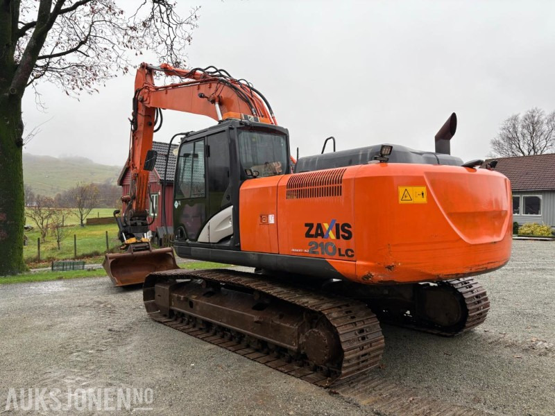 2016 Hitachi ZX210LC-5B med Engcon tiltrotator, planeringsskuffe og Gjerstad graveskuff - Graafmachine: afbeelding 5 2016 Hitachi ZX210LC-5B med Engcon tiltrotator, planeringsskuffe og Gjerstad graveskuff - Graafmachine: afbeelding 5