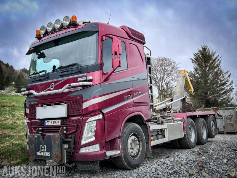 2016 Volvo FH 540 - Euro 6 - 8x4 - 22 tonns Palfinger krokløft med fjernstyring - Brøyterigget - kranhydraulikk - Haakarmsysteem vrachtwagen: afbeelding 1 2016 Volvo FH 540 - Euro 6 - 8x4 - 22 tonns Palfinger krokløft med fjernstyring - Brøyterigget - kranhydraulikk - Haakarmsysteem vrachtwagen: afbeelding 1