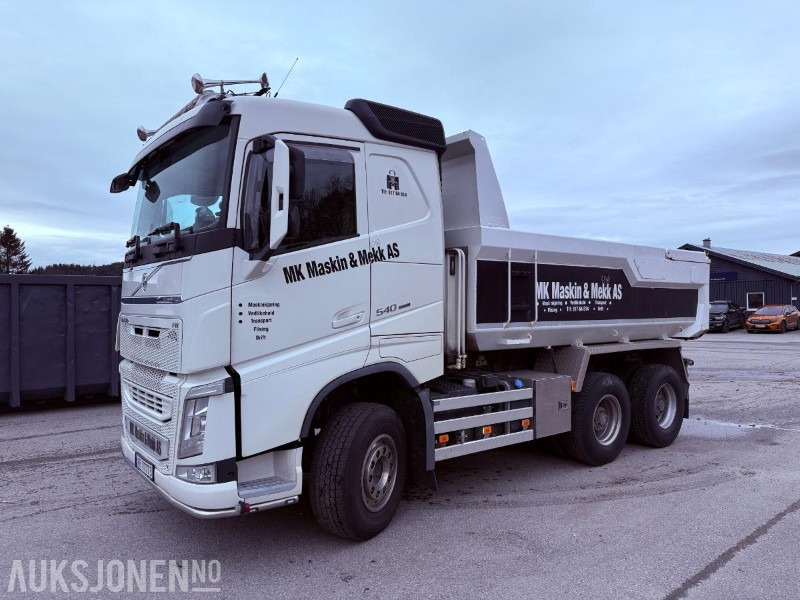 2017 Volvo 540 Tippbil 6X4 EURO 6 344830 km Anleggsmodellen - Kipper vrachtwagen: afbeelding 1 2017 Volvo 540 Tippbil 6X4 EURO 6 344830 km Anleggsmodellen - Kipper vrachtwagen: afbeelding 1
