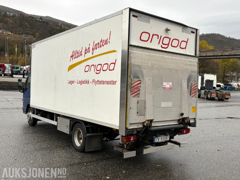 2018 Fuso Canter skapbil m/løftelem - KUN 53123 km - eu-godkjent 26.06.2025 - Bakwagen: afbeelding 4 2018 Fuso Canter skapbil m/løftelem - KUN 53123 km - eu-godkjent 26.06.2025 - Bakwagen: afbeelding 4