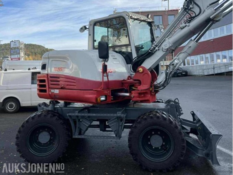 2020 Takeuchi TB295 W Ny smp rotortilt og pusskoffe Sentralsmøring Godkjent sertfisert - Graafmachine: afbeelding 2 2020 Takeuchi TB295 W Ny smp rotortilt og pusskoffe Sentralsmøring Godkjent sertfisert - Graafmachine: afbeelding 2