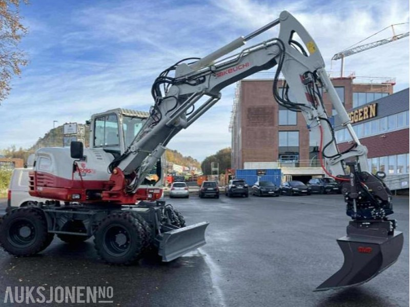 2020 Takeuchi TB295 W Ny smp rotortilt og pusskoffe Sentralsmøring Godkjent sertfisert - Graafmachine: afbeelding 1 2020 Takeuchi TB295 W Ny smp rotortilt og pusskoffe Sentralsmøring Godkjent sertfisert - Graafmachine: afbeelding 1
