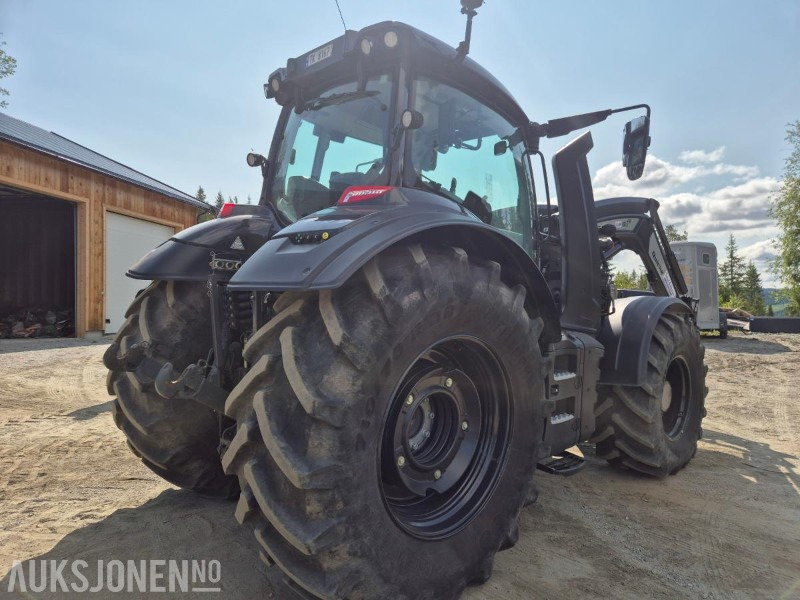 2021 Valtra T 234 VERSU med laster og front hydraulikk / PTO - Tractor: afbeelding 5 2021 Valtra T 234 VERSU med laster og front hydraulikk / PTO - Tractor: afbeelding 5