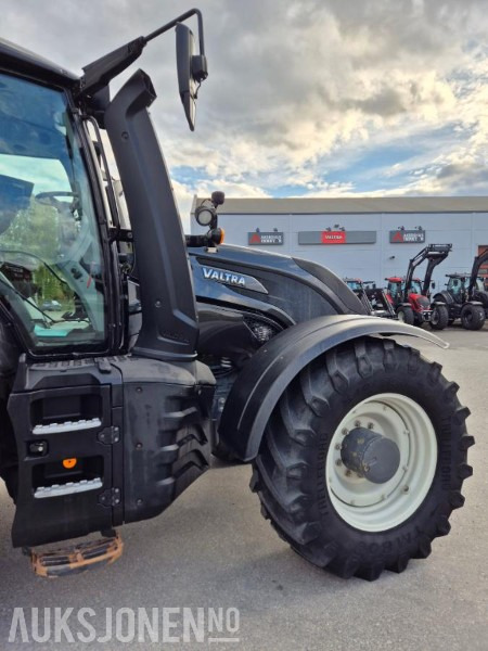 2021 Valtra T254 traktor 4X4, FRONTHYDRAULIKK, VENDBAR FØRERPLASS - Tractor: afbeelding 5 2021 Valtra T254 traktor 4X4, FRONTHYDRAULIKK, VENDBAR FØRERPLASS - Tractor: afbeelding 5