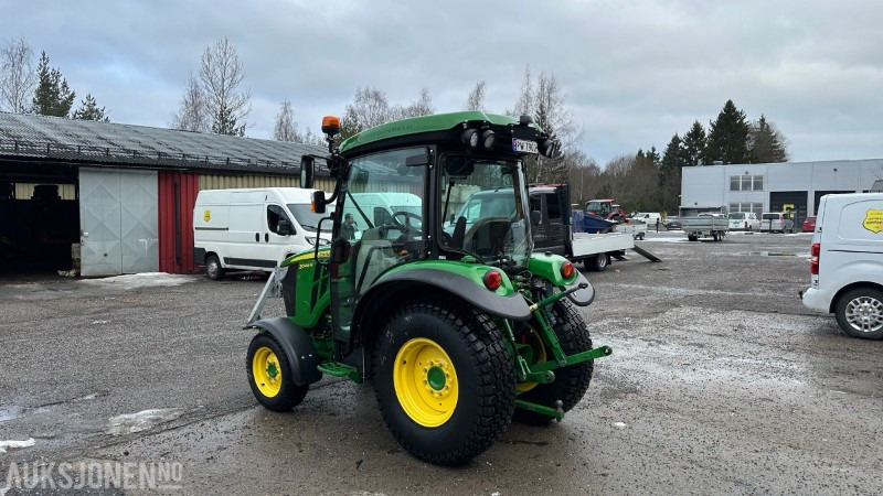 2022 JOHN DEERE 3046R TRAKTOR, HØYT UTSTYRSNIVÅ, 206 TIMER - Tractor: afbeelding 4 2022 JOHN DEERE 3046R TRAKTOR, HØYT UTSTYRSNIVÅ, 206 TIMER - Tractor: afbeelding 4