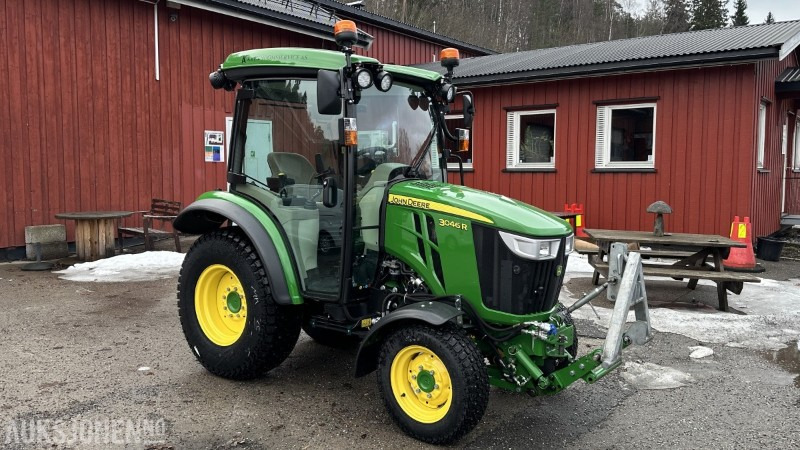 2022 JOHN DEERE 3046R TRAKTOR, HØYT UTSTYRSNIVÅ, 206 TIMER - Tractor: afbeelding 3 2022 JOHN DEERE 3046R TRAKTOR, HØYT UTSTYRSNIVÅ, 206 TIMER - Tractor: afbeelding 3
