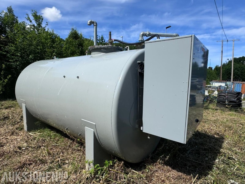 2022 Veratank 10.000 Liter - Dieseltank - Ståltank med dobbelvegg - HDM 80 eco Box - Piusi slangetrommel 10 m slange - OCIO Overfyllingsvern - Bouwmaterieel: afbeelding 2 2022 Veratank 10.000 Liter - Dieseltank - Ståltank med dobbelvegg - HDM 80 eco Box - Piusi slangetrommel 10 m slange - OCIO Overfyllingsvern - Bouwmaterieel: afbeelding 2