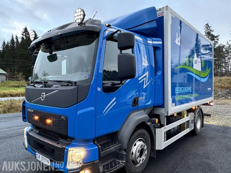 2023 Volvo FL 250 4X2 Euro6T Skapbil - ny ZEPRO lift, nylig fullservice, lav km - kun 8517km - Bakwagen: afbeelding 1 2023 Volvo FL 250 4X2 Euro6T Skapbil - ny ZEPRO lift, nylig fullservice, lav km - kun 8517km - Bakwagen: afbeelding 1