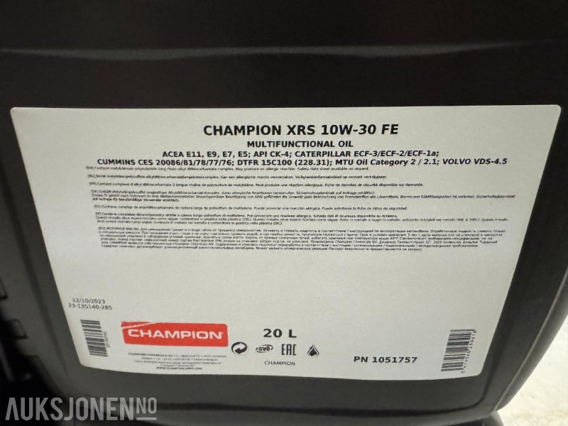 100 Liter Olje - Champion XRS 10W-30 FE Multifunctinal Oil - Aanbouwdeel voor Bouwmachine: afbeelding 4 100 Liter Olje - Champion XRS 10W-30 FE Multifunctinal Oil - Aanbouwdeel voor Bouwmachine: afbeelding 4