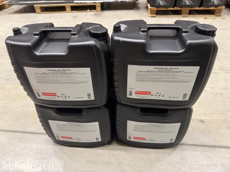 100 Liter Olje - Champion XRS 10W-30 FE Multifunctinal Oil - Aanbouwdeel voor Bouwmachine: afbeelding 3 100 Liter Olje - Champion XRS 10W-30 FE Multifunctinal Oil - Aanbouwdeel voor Bouwmachine: afbeelding 3