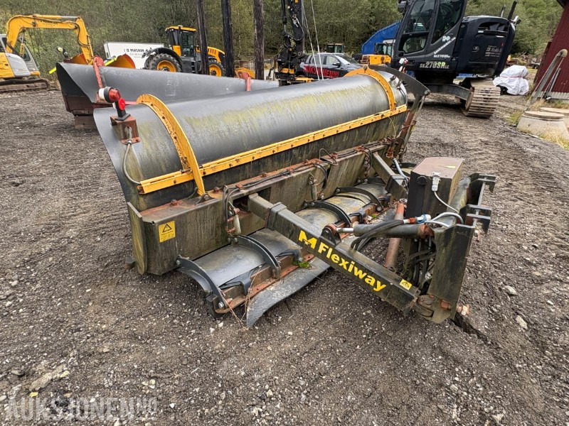 2012 Mahler M-Flexiway DT34FW snøplog med hydraulikksentral og slaps - Aanbouwdeel voor Bouwmachine: afbeelding 4 2012 Mahler M-Flexiway DT34FW snøplog med hydraulikksentral og slaps - Aanbouwdeel voor Bouwmachine: afbeelding 4