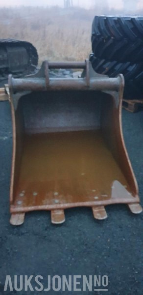 2016 SMP 800 liter Graveskuffe, M36 Kvernex - Aanbouwdeel voor Bouwmachine: afbeelding 2 2016 SMP 800 liter Graveskuffe, M36 Kvernex - Aanbouwdeel voor Bouwmachine: afbeelding 2