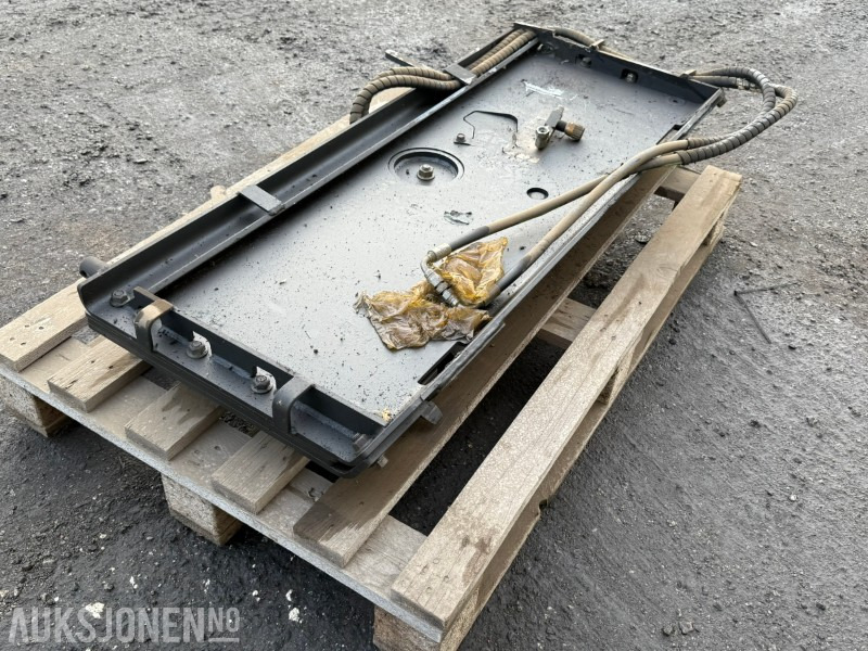 2017 Bobcat TILT-TATCH hydraulisk tilt-feste - Aanbouwdeel voor Bouwmachine: afbeelding 4 2017 Bobcat TILT-TATCH hydraulisk tilt-feste - Aanbouwdeel voor Bouwmachine: afbeelding 4