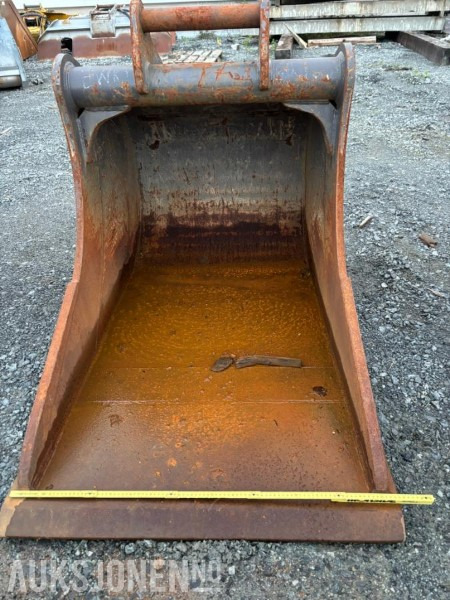 2017 SMP skuff 650 l - S60 - Aanbouwdeel voor Bouwmachine: afbeelding 1 2017 SMP skuff 650 l - S60 - Aanbouwdeel voor Bouwmachine: afbeelding 1