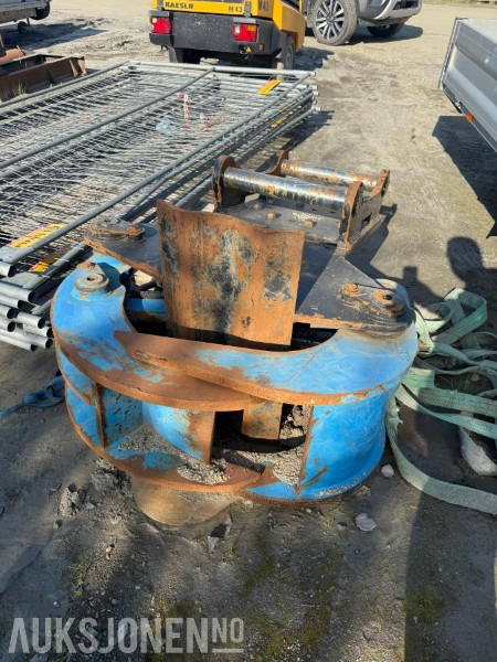 2020 Trekutter med S-70 feste - Aanbouwdeel voor Bouwmachine: afbeelding 1 2020 Trekutter med S-70 feste - Aanbouwdeel voor Bouwmachine: afbeelding 1