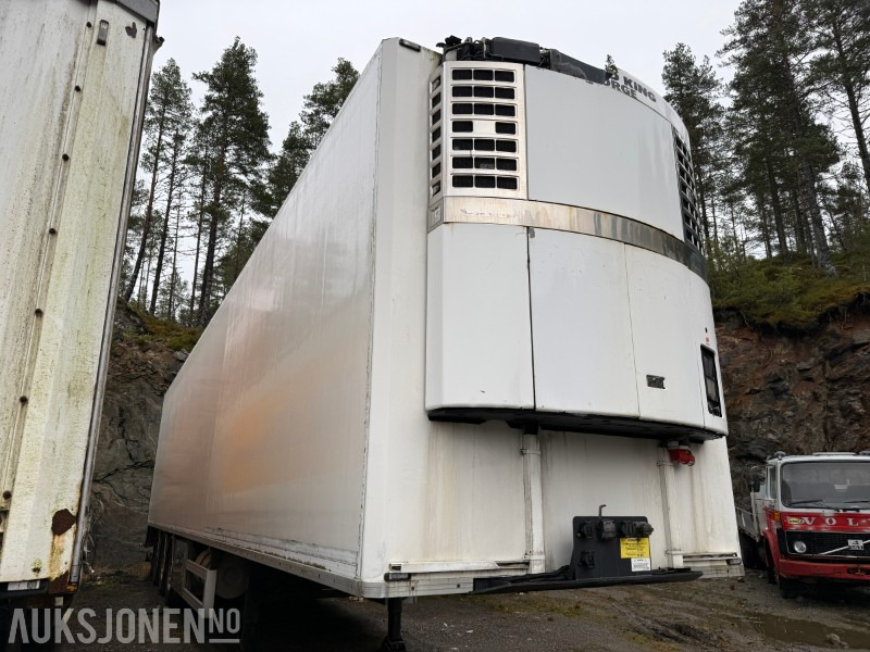 Bussbygg Frysesemi m/ Thermo King kjøleaggregat og Zepro bakløfter - Aanhanger: afbeelding 3 Bussbygg Frysesemi m/ Thermo King kjøleaggregat og Zepro bakløfter - Aanhanger: afbeelding 3