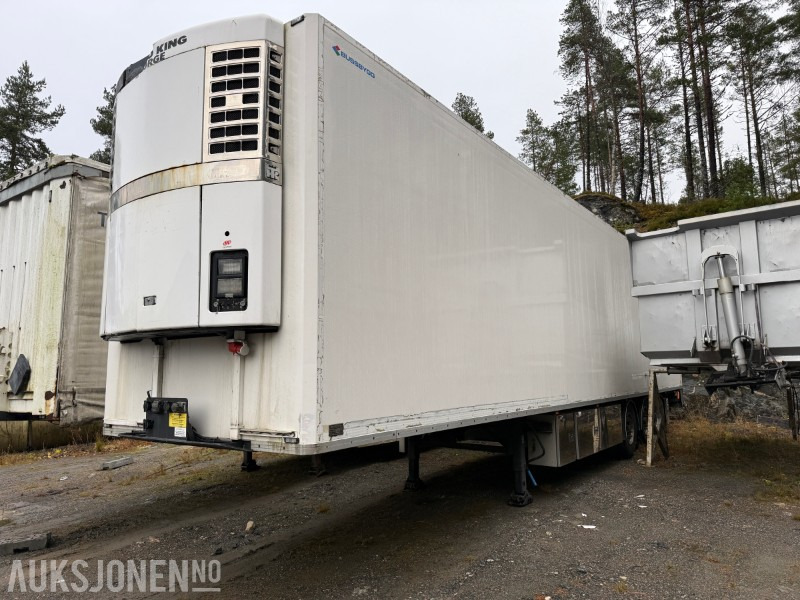 Bussbygg Frysesemi m/ Thermo King kjøleaggregat og Zepro bakløfter - Aanhanger: afbeelding 1 Bussbygg Frysesemi m/ Thermo King kjøleaggregat og Zepro bakløfter - Aanhanger: afbeelding 1
