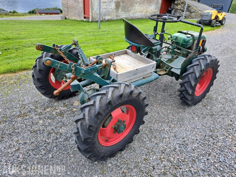 Agria Basen 4x4 skuffe med tipp - Tractor: afbeelding 5 Agria Basen 4x4 skuffe med tipp - Tractor: afbeelding 5