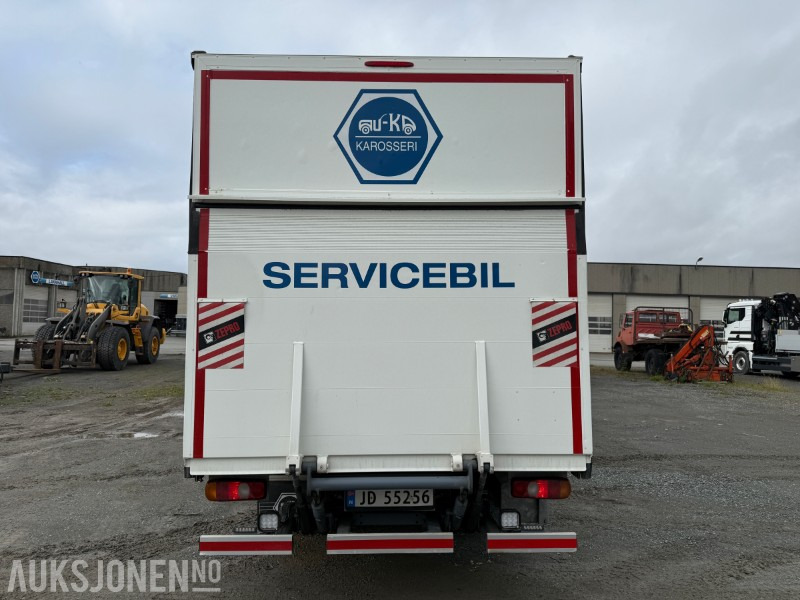 2010 Mitsubishi Fuso Canter - Servicebil - 156 063 km - Gemeentelijke machine/ Speciaal: afbeelding 5 2010 Mitsubishi Fuso Canter - Servicebil - 156 063 km - Gemeentelijke machine/ Speciaal: afbeelding 5