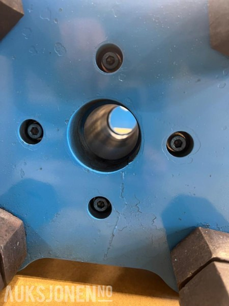 70 TONN HYDRAULISK PRESSE TIL BELTEBOLTER OG FORINGER 220V - Industriële machine: afbeelding 5 70 TONN HYDRAULISK PRESSE TIL BELTEBOLTER OG FORINGER 220V - Industriële machine: afbeelding 5