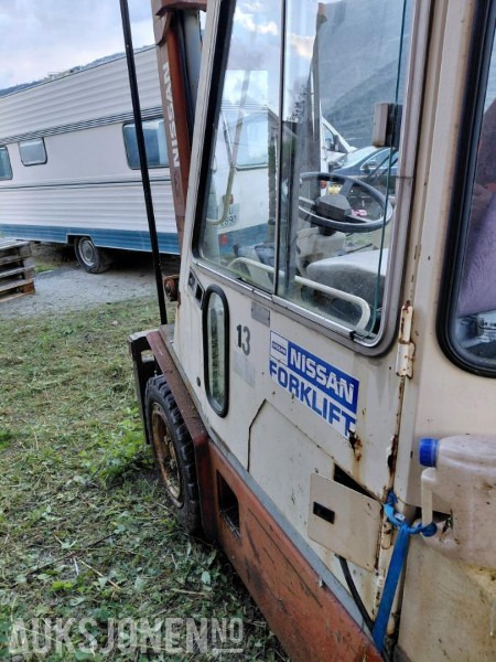 1993 Nissan RGH02A30U gaffeltruck - Intern transport: afbeelding 3 1993 Nissan RGH02A30U gaffeltruck - Intern transport: afbeelding 3