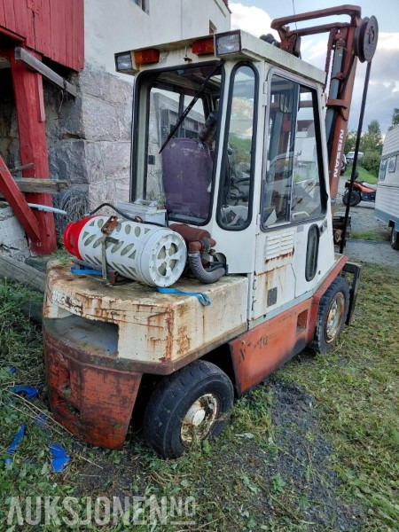 1993 Nissan RGH02A30U gaffeltruck - Intern transport: afbeelding 2 1993 Nissan RGH02A30U gaffeltruck - Intern transport: afbeelding 2