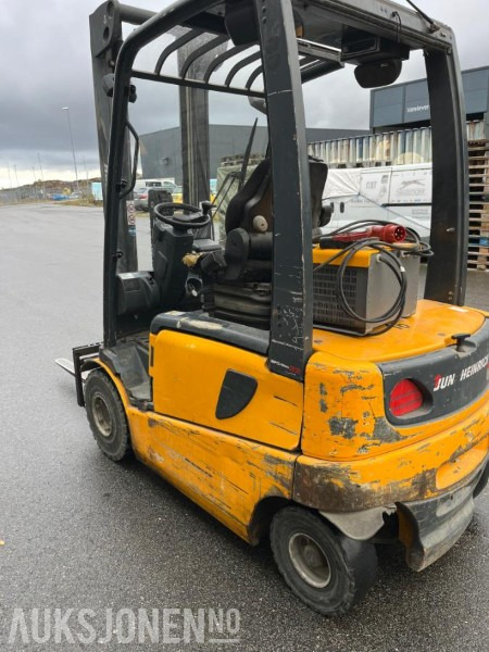 2002 Jungheinrich EFG-VAC 22 - Gaffeltruck - Truck - Intern transport: afbeelding 2 2002 Jungheinrich EFG-VAC 22 - Gaffeltruck - Truck - Intern transport: afbeelding 2