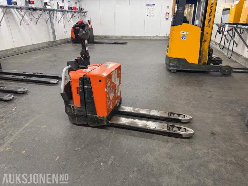 2013 BT Snile - Elektrisk palletruck BT LPE200/8 – 2013 - modell - Intern transport: afbeelding 4 2013 BT Snile - Elektrisk palletruck BT LPE200/8 – 2013 - modell - Intern transport: afbeelding 4