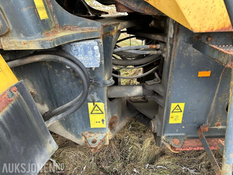 Wiellader Komatsu WA320-5h Hullaster - Rep-objekt: afbeelding 15 Wiellader Komatsu WA320-5h Hullaster - Rep-objekt: afbeelding 15