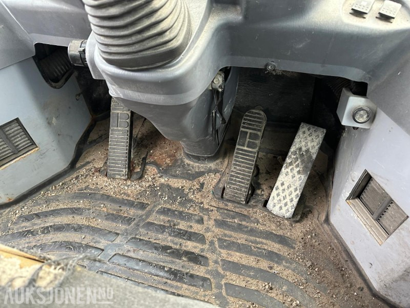 Wiellader Komatsu WA320-5h Hullaster - Rep-objekt: afbeelding 33 Wiellader Komatsu WA320-5h Hullaster - Rep-objekt: afbeelding 33