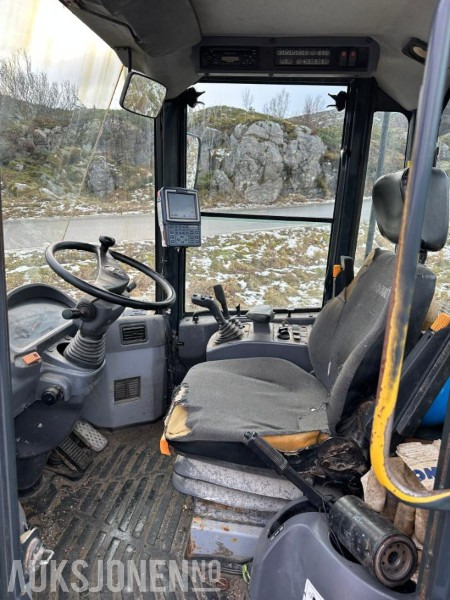 Wiellader Komatsu WA320-5h Hullaster - Rep-objekt: afbeelding 26 Wiellader Komatsu WA320-5h Hullaster - Rep-objekt: afbeelding 26