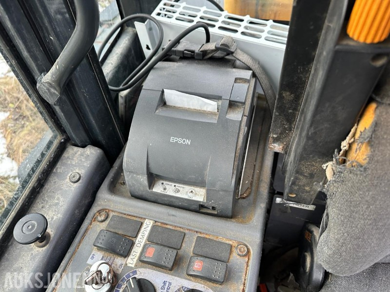 Wiellader Komatsu WA320-5h Hullaster - Rep-objekt: afbeelding 30 Wiellader Komatsu WA320-5h Hullaster - Rep-objekt: afbeelding 30