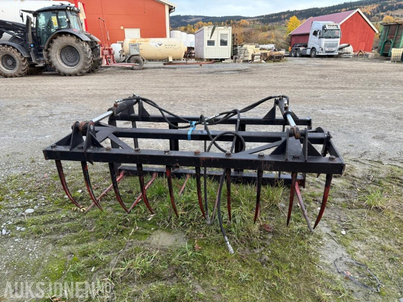 1900 Silograbb 200cm - Landbouwmachine: afbeelding 2 1900 Silograbb 200cm - Landbouwmachine: afbeelding 2