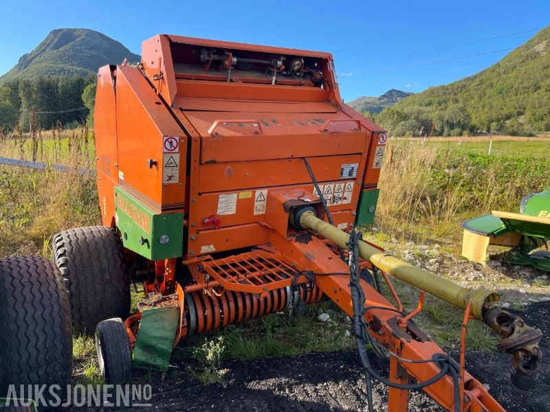 1999 Gallignani 3200 Rundballepresse selges som reparasjons objekt - Landbouwmachine: afbeelding 1 1999 Gallignani 3200 Rundballepresse selges som reparasjons objekt - Landbouwmachine: afbeelding 1