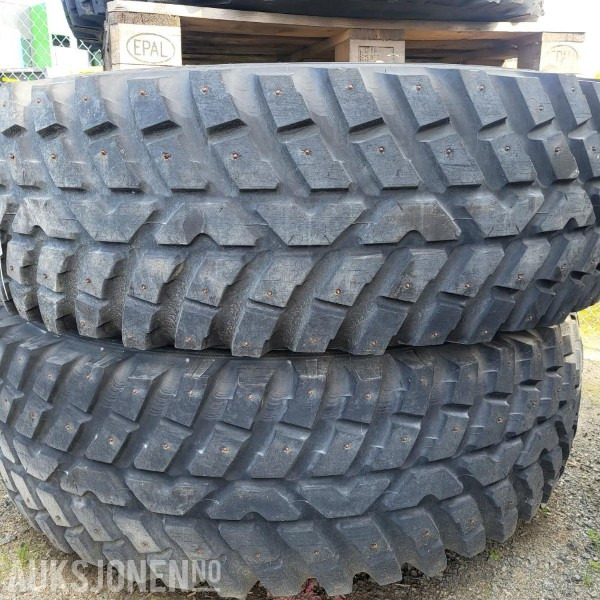 2010 Nokian TRI - Landbouwmachine: afbeelding 1 2010 Nokian TRI - Landbouwmachine: afbeelding 1
