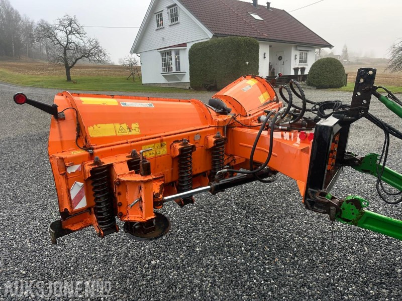 2015 Pronar PUV 2800M plog - V-plog - Landbouwmachine: afbeelding 4 2015 Pronar PUV 2800M plog - V-plog - Landbouwmachine: afbeelding 4