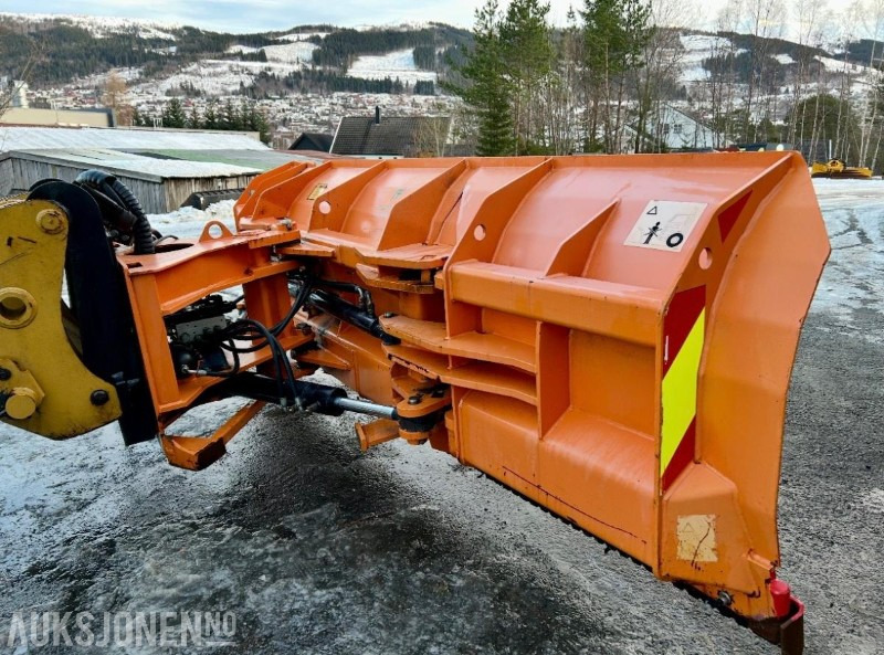 2016 Tellefsdal U-Plog - Type H2 - 4600 mm bredde - Volvo BM feste - Landbouwmachine: afbeelding 4 2016 Tellefsdal U-Plog - Type H2 - 4600 mm bredde - Volvo BM feste - Landbouwmachine: afbeelding 4