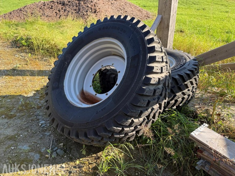 2021 Nokian TRI 2 Piggdekk 540/65R30 - Landbouwmachine: afbeelding 1 2021 Nokian TRI 2 Piggdekk 540/65R30 - Landbouwmachine: afbeelding 1