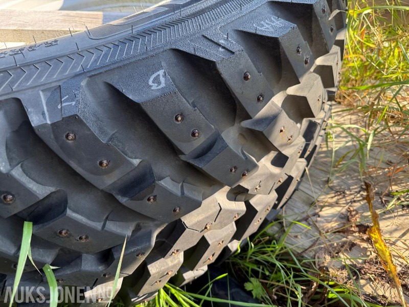2021 Nokian TRI 2 Piggdekk 540/65R30 - Landbouwmachine: afbeelding 5 2021 Nokian TRI 2 Piggdekk 540/65R30 - Landbouwmachine: afbeelding 5