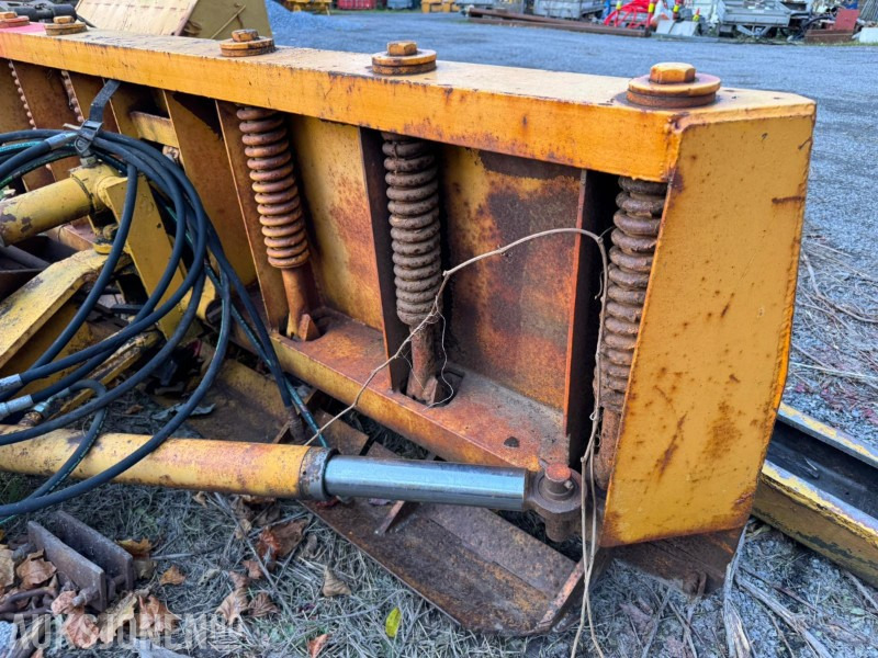250cm brøyteskjær m/ skyveramme og ving - Landbouwmachine: afbeelding 5 250cm brøyteskjær m/ skyveramme og ving - Landbouwmachine: afbeelding 5
