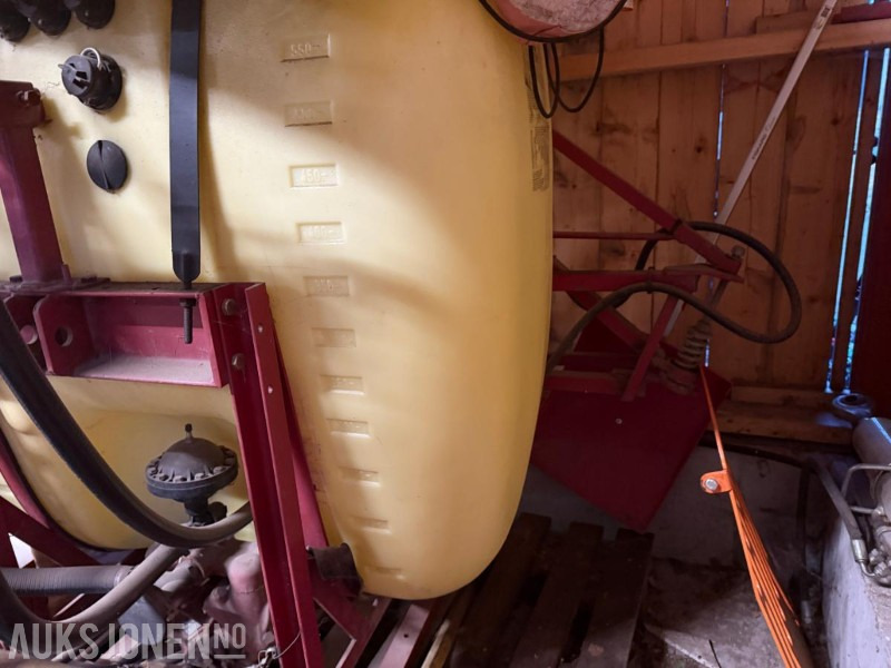 Hardi Åkersprøyte 600liter m/8meters bom - Landbouwmachine: afbeelding 3 Hardi Åkersprøyte 600liter m/8meters bom - Landbouwmachine: afbeelding 3